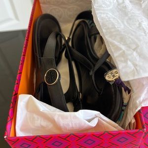 Tory Burch sandal size 9 woman’s